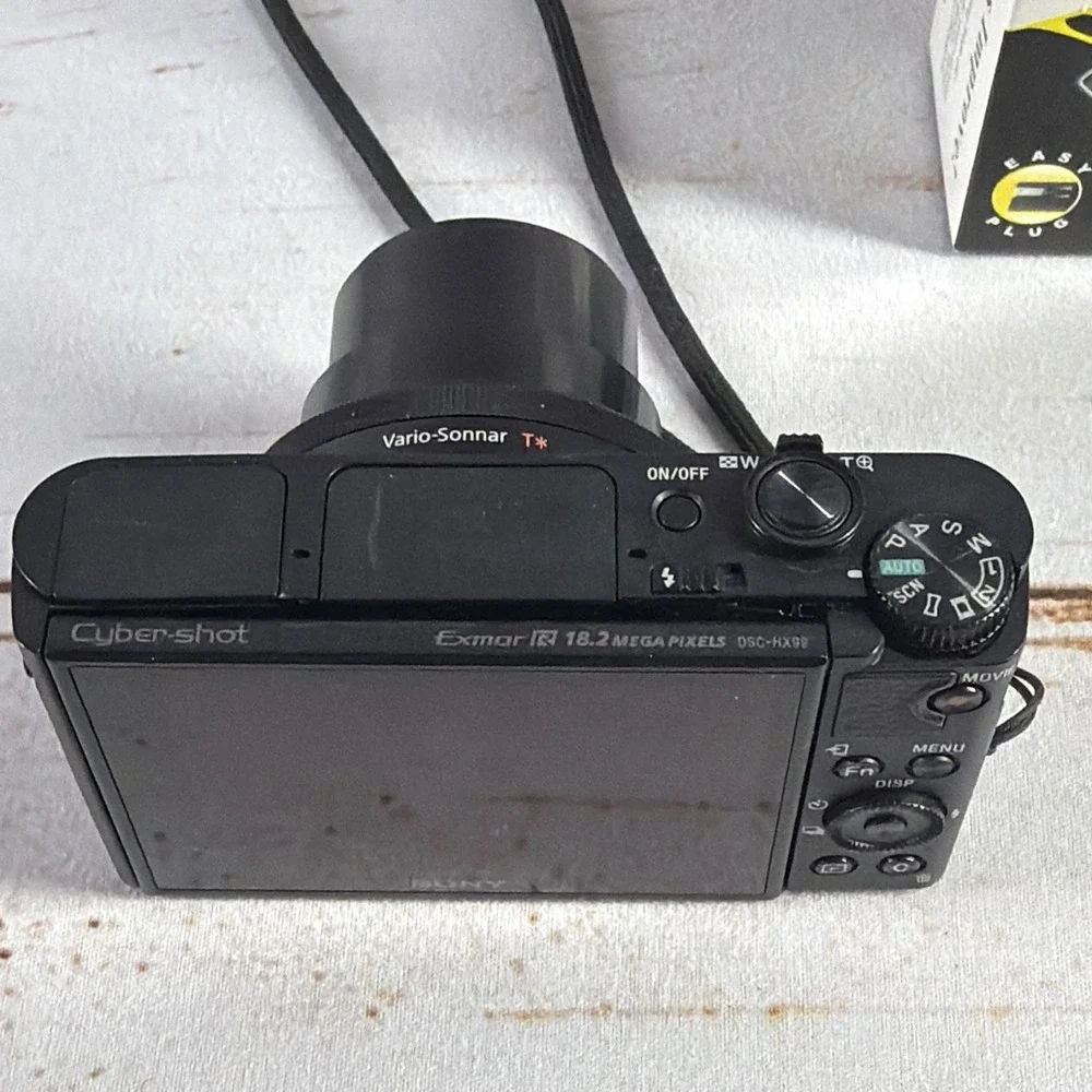 Sony DSC-HX99 18.2MP 4K Digital Camera For Parts Repair New Battery Charger